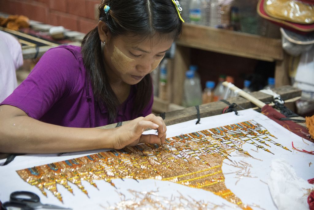 Mandalay, craft workshop