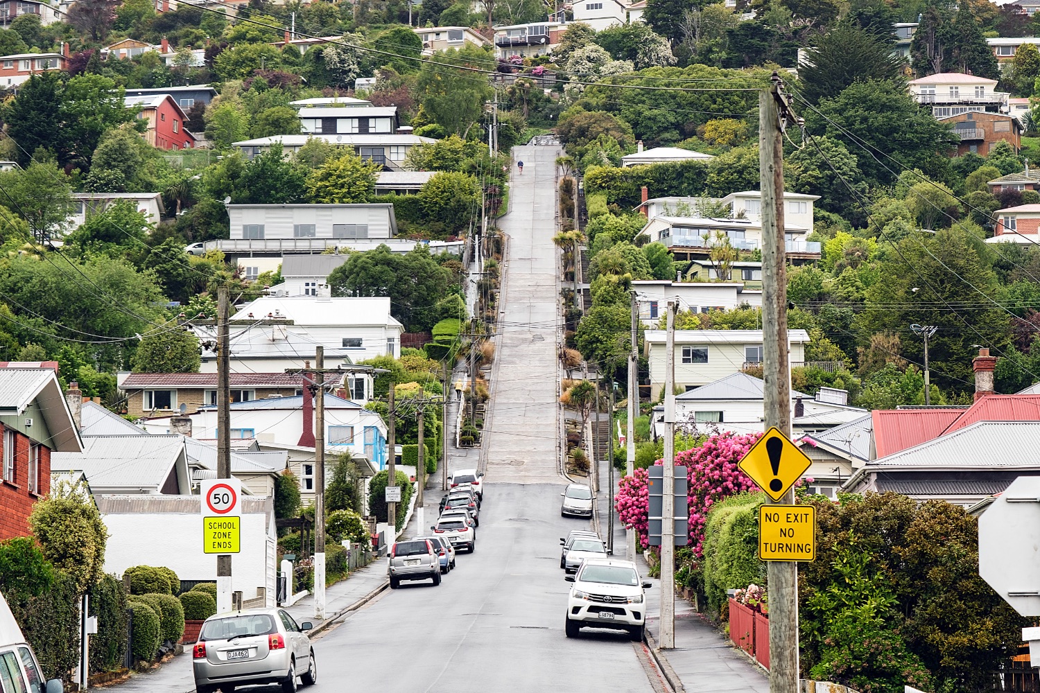 Dunedin, Baldwin Street, the steepest street in the world