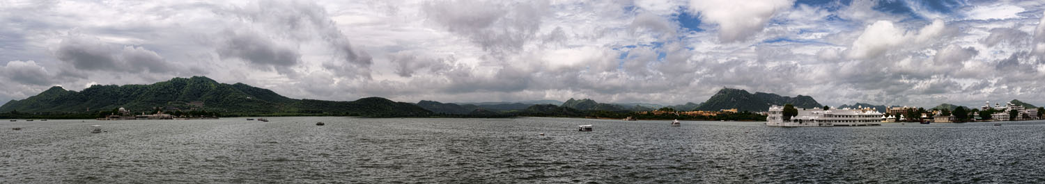 Udaipur (India), Lago Pichola