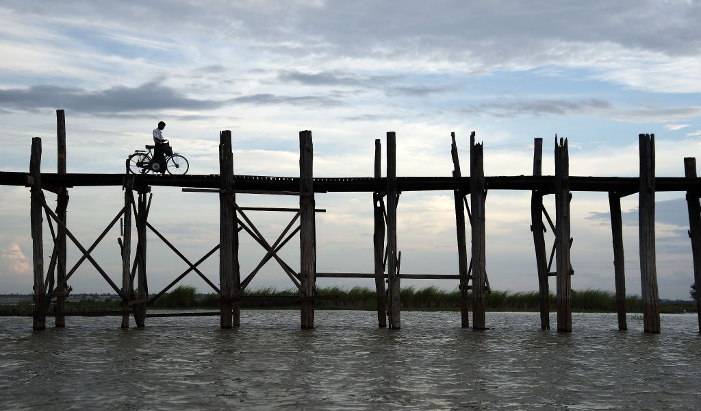 Amarapura, Puente U Bein (Myanmar), 2014