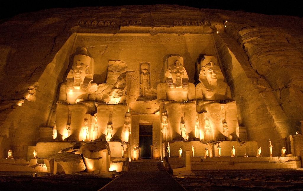 Abu Simbel, Templo de Ramses II