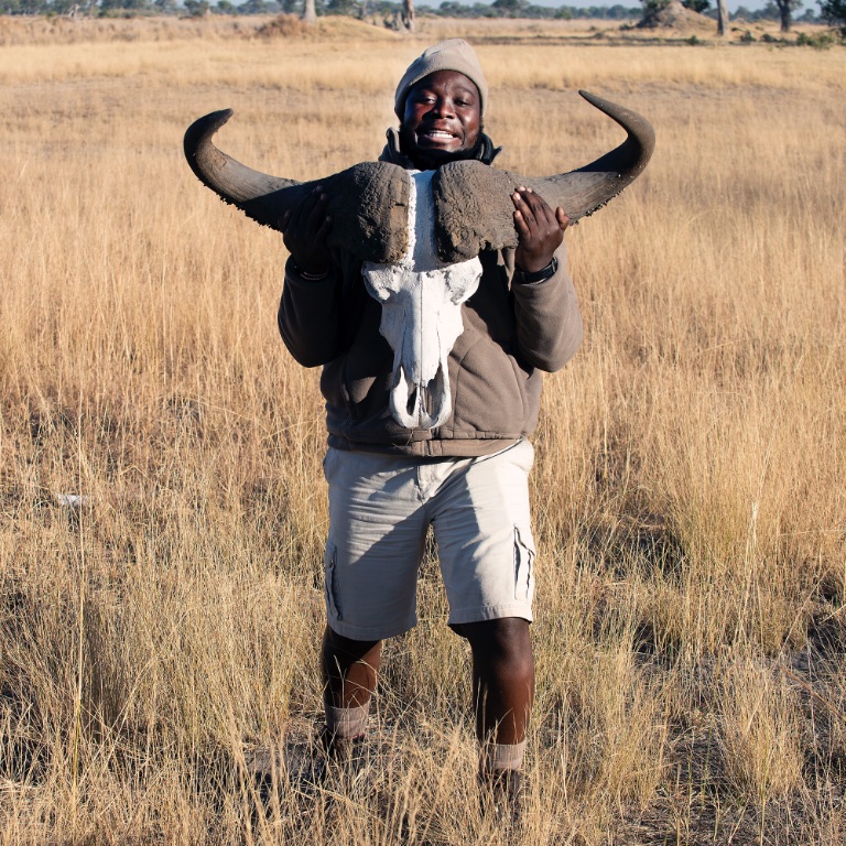 Ranger en el delta del Okavango (Botsuana), 2019