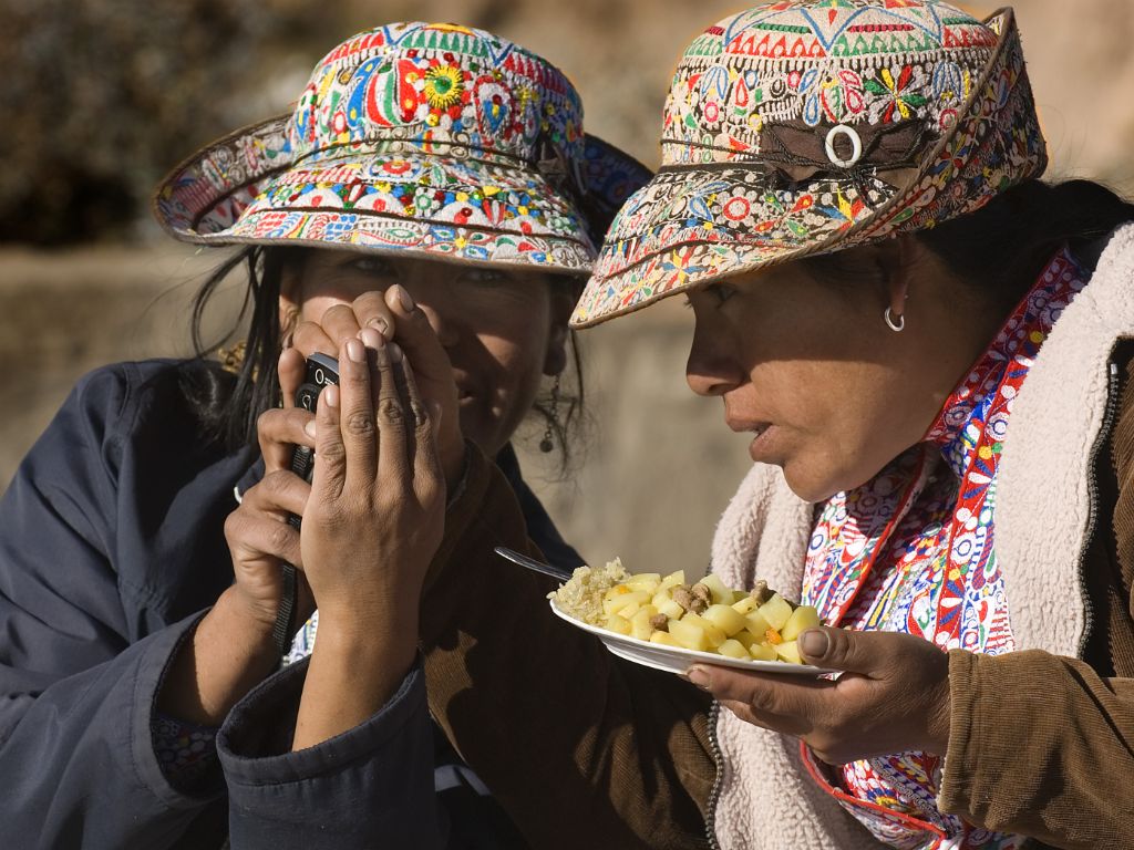 Women in Colca Canyon