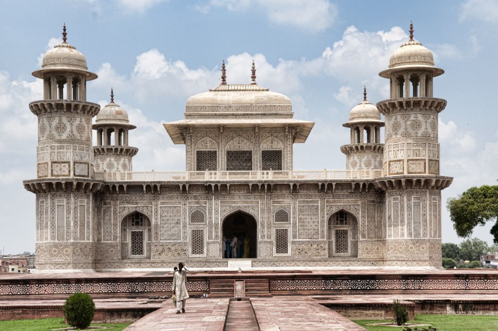 Agra, Itimad-Ud-Daulah