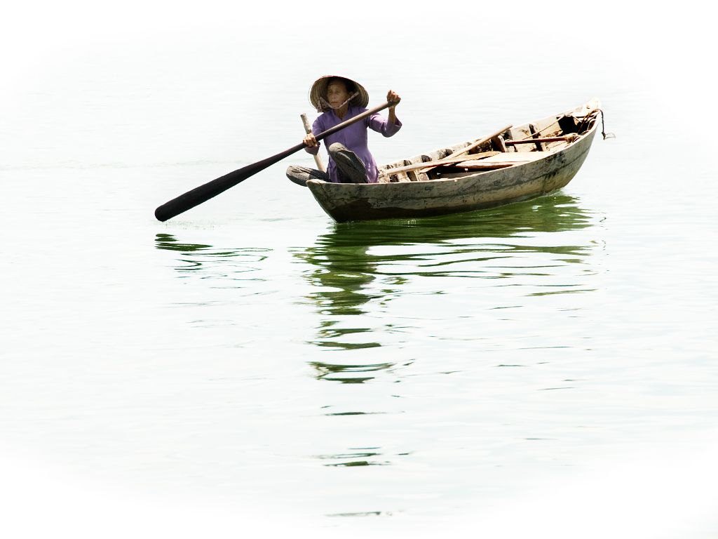 Vietnam - Fisherwoman in Hoi An