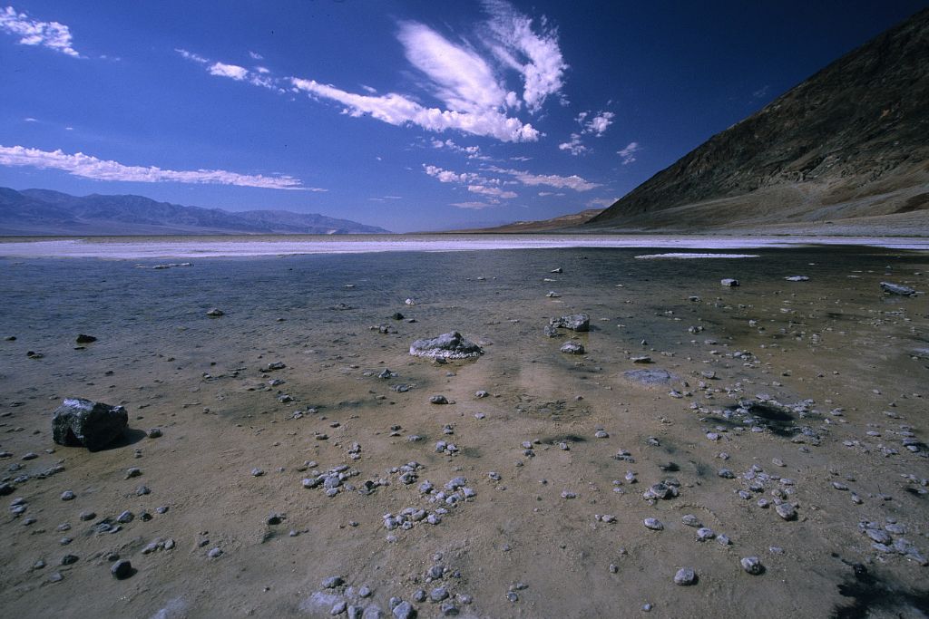 Death Valley (Valle de la Muerte), "Badwater", 94 metros por debajo del nivel del mar
