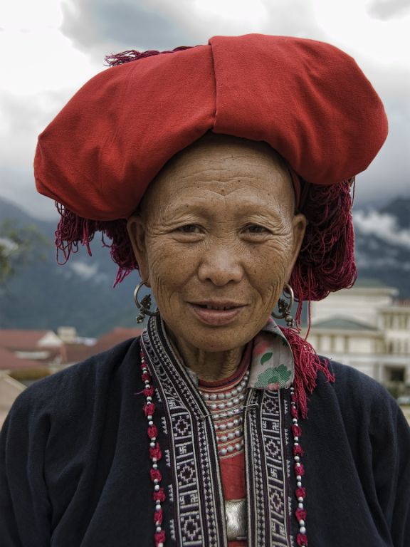 Vietnam - Mujer de etnia minoritaria en Sapa