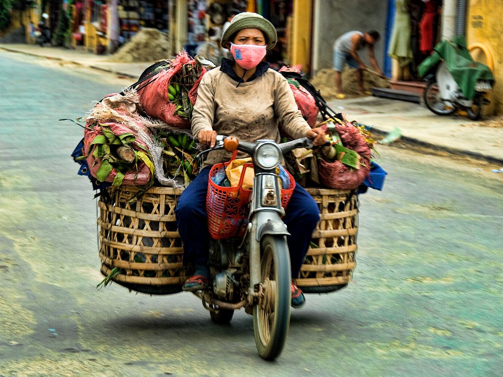 Vietnam - La motocicleta, medio habitual de transporte